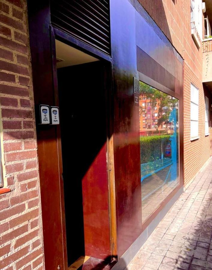 Homeabout Madrid Rio Apartment Extérieur photo